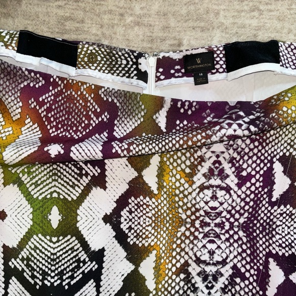 Worthington Snakeskin Print Colorful Zip back Skirt - Size 14 - Picture 6 of 8